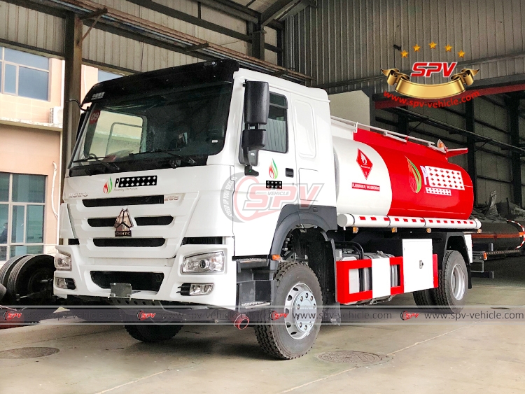 12,000 litres Fuel Bowser Sinotruk HOWO - LF